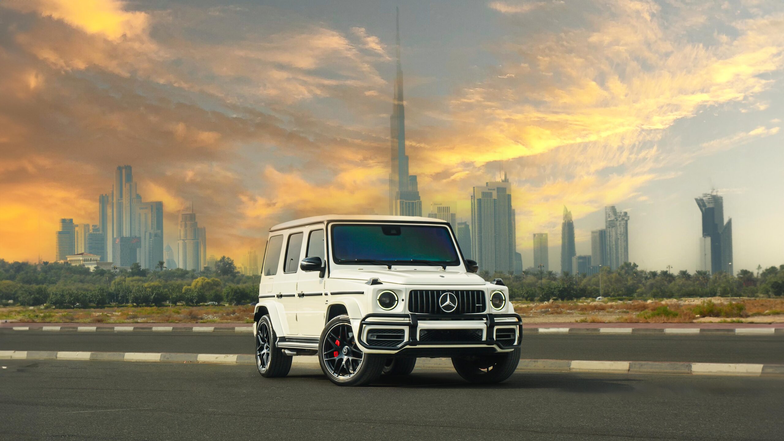 Mercedes Benz G63 – White