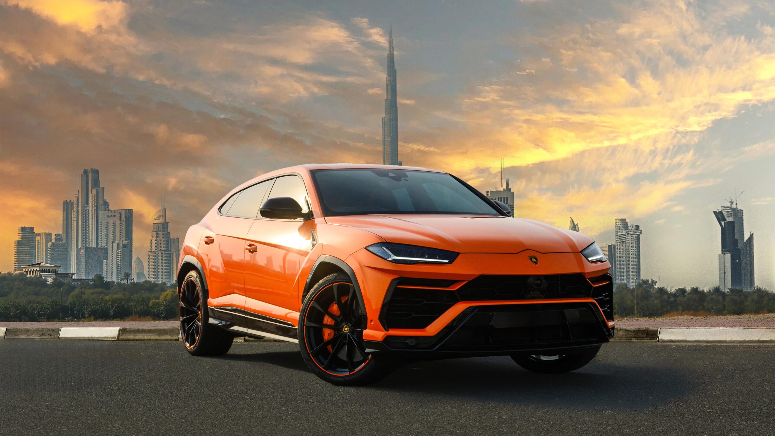 Lamborghini URUS ORANGE